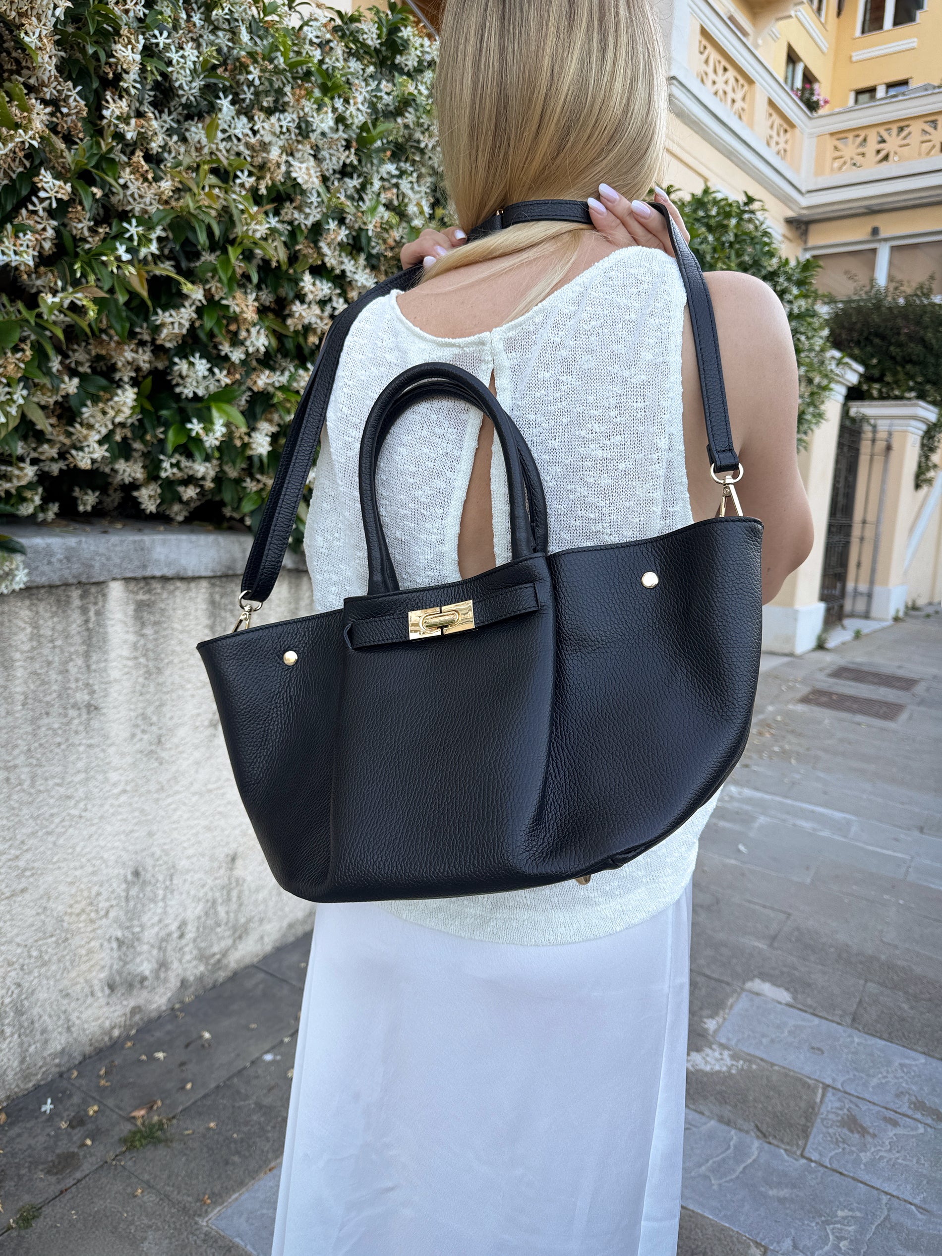 Florea- A timeless Accessory image 3